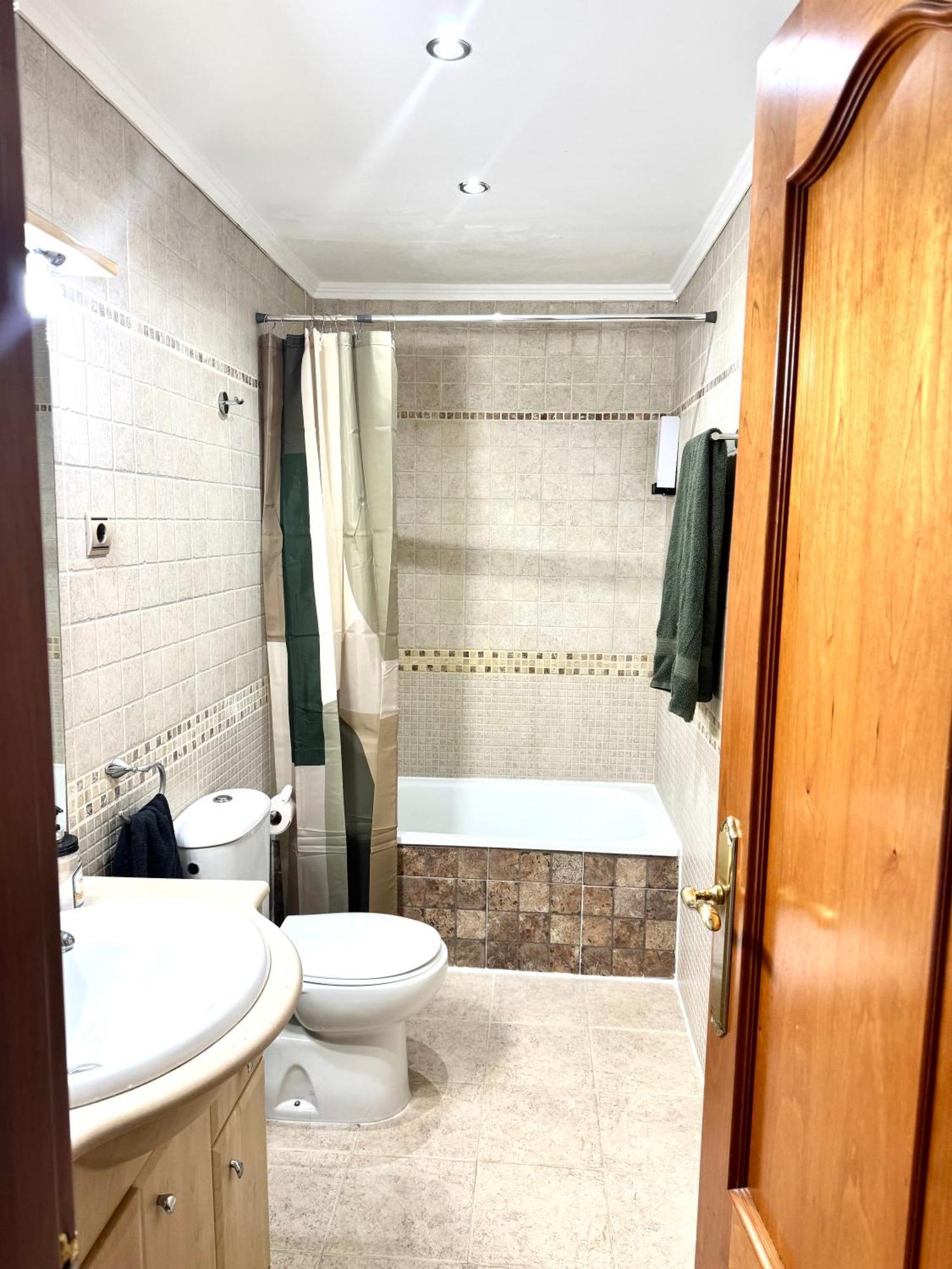 Cozy Fuengirola Apartment With Sea View & Pool Экстерьер фото